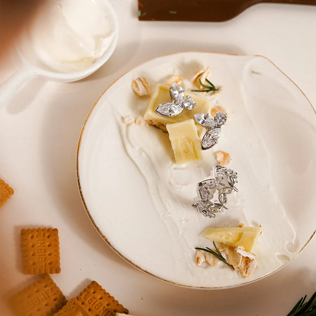 Grand Butterfly Ring [White Chocolate]