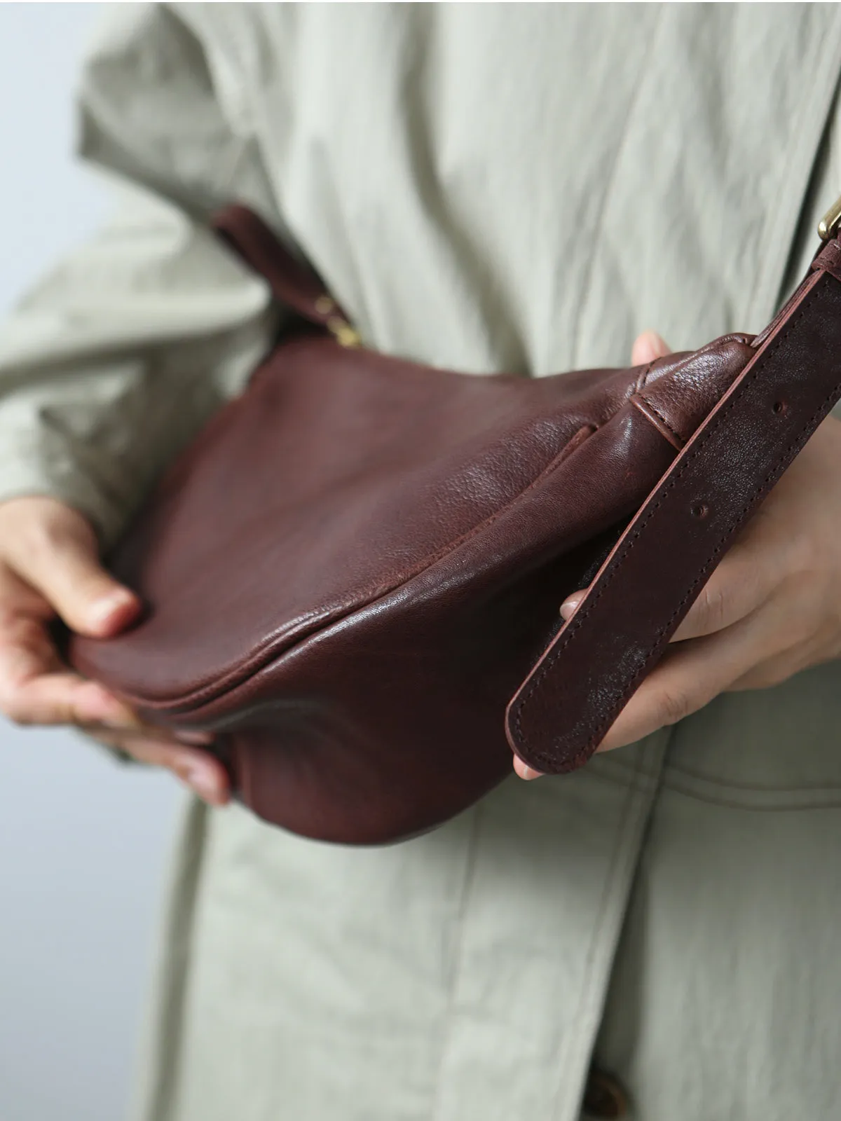 Hobo Womens Leather Over The Shoulder Bag Leather Small Crossbody Purse