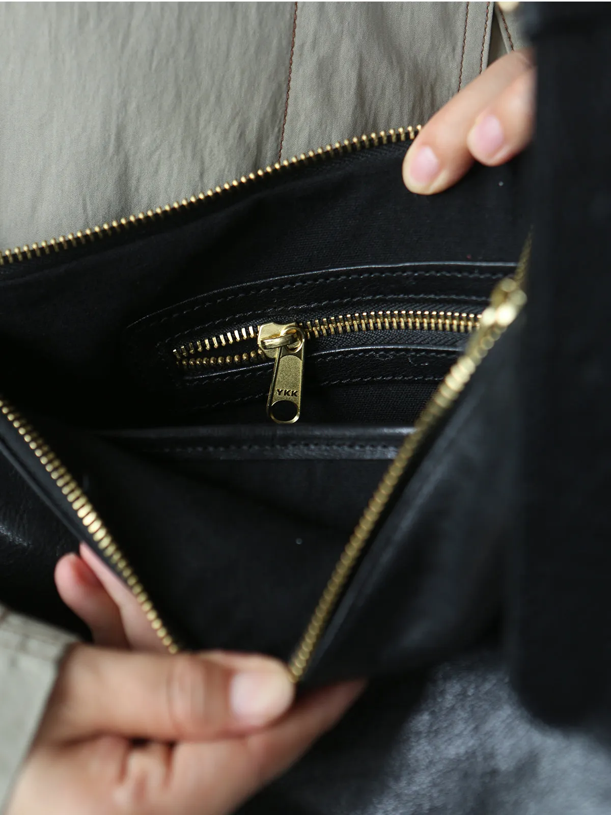 Hobo Womens Leather Over The Shoulder Bag Leather Small Crossbody Purse