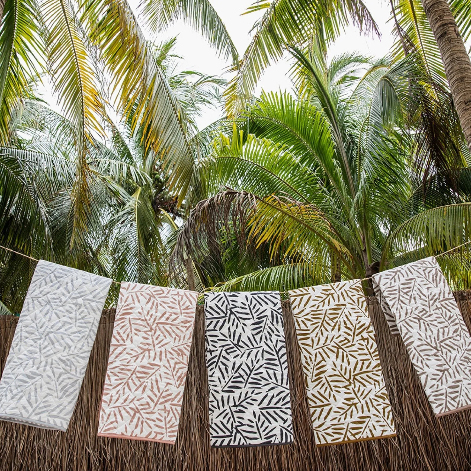 Toddlekind Waterproof Organic Travel Mat - Sea Shell - 120x120cm